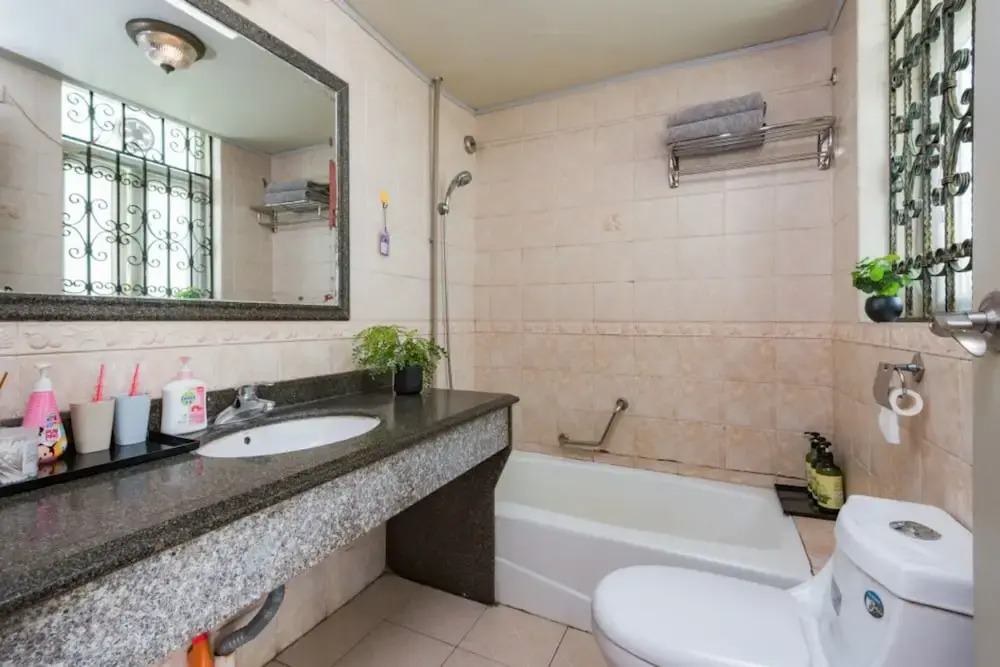 Locals Boutique Apartment Zhongshan Ba Road No.8 Branch