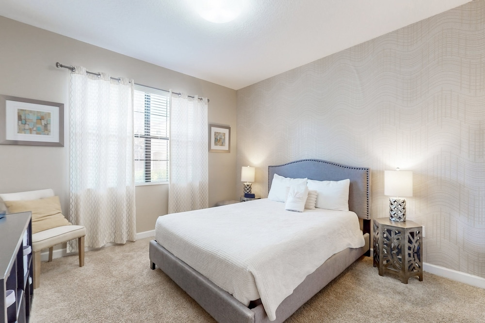 Spacious Getaway With 2 Themed Game Rooms, Private Pool, & Pool spa