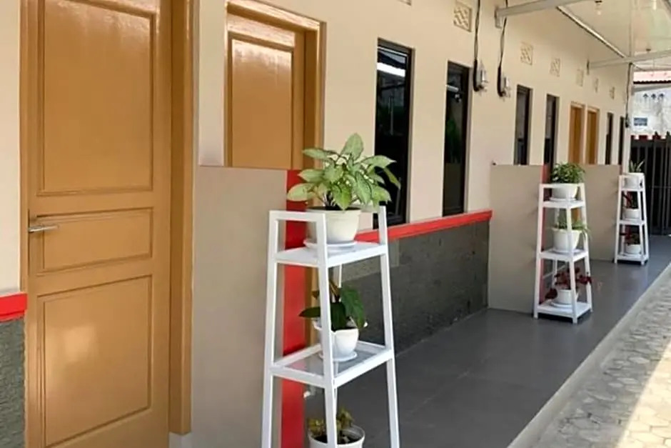 RedDoorz Syariah near Hajimena Lampung