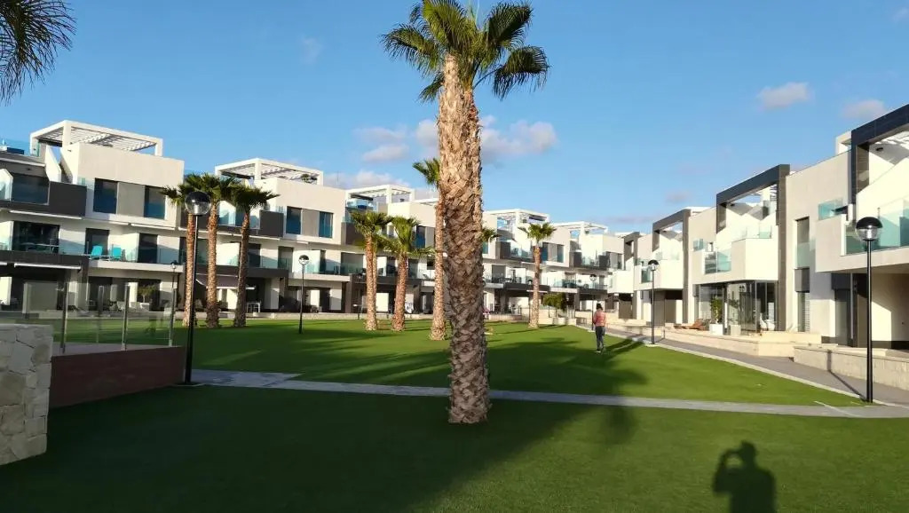 Oasis Beach X 106