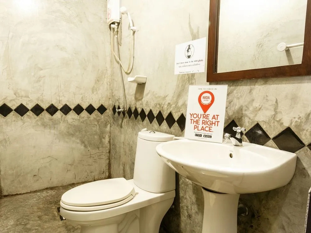 Nida Rooms Phra Sing Soi 2 Bazaar
