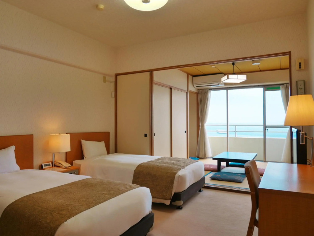Wisterian Life Club Atami