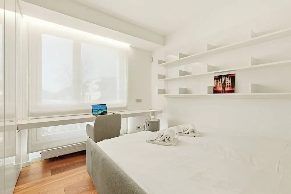 Generoso Luxury Lake View Suite in Lugano