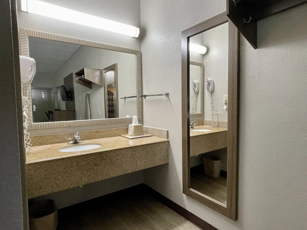 Fairview Inn & Suites Mobile