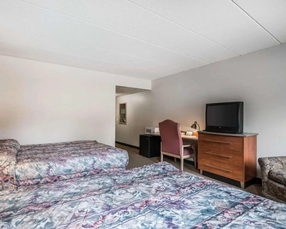 Econo Lodge Near Plymouth State University
