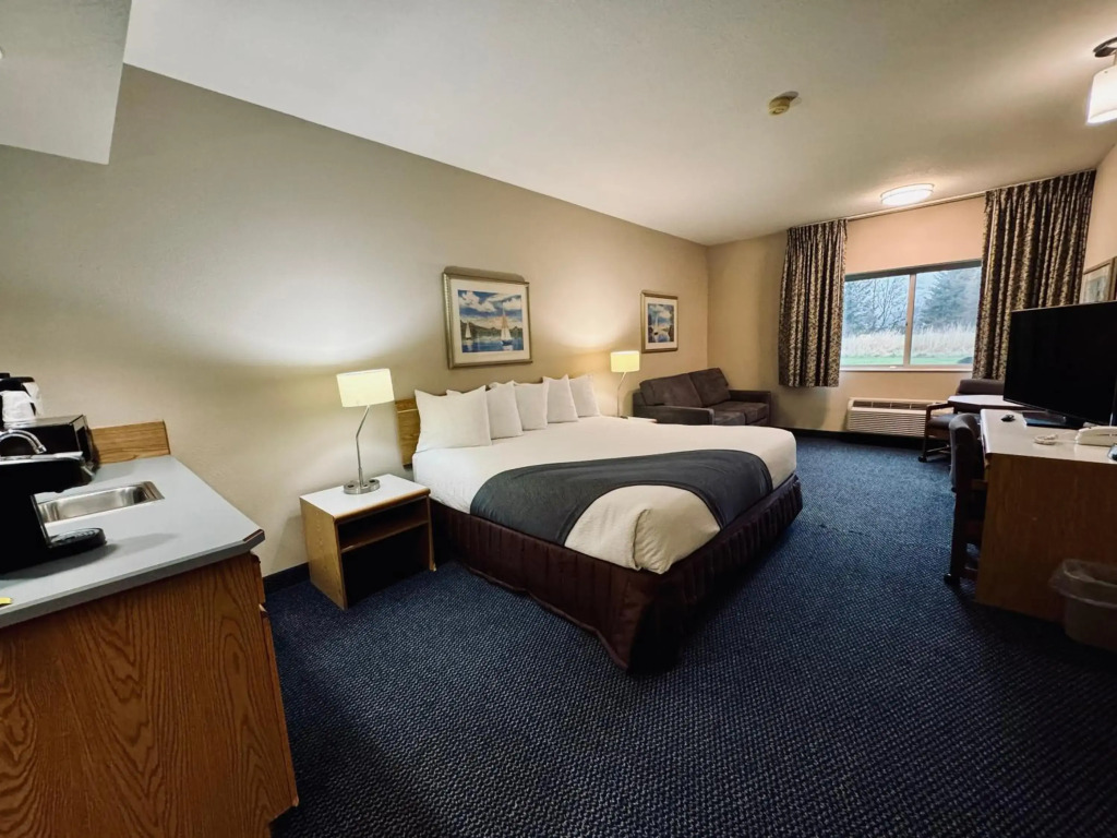 The Tillamook Inn