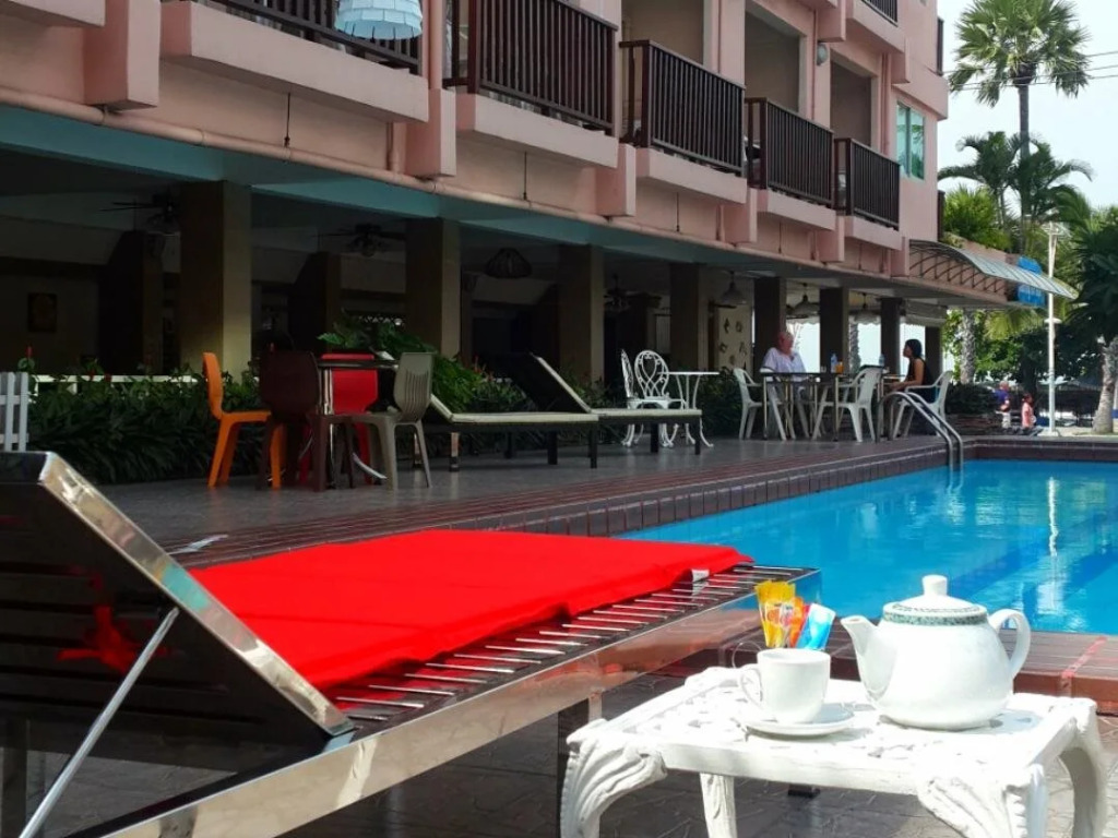 Charming Inn Hotel