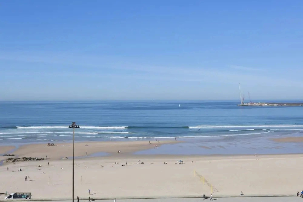 Liiiving in Matosinhos - Seaside Balcony Apartment