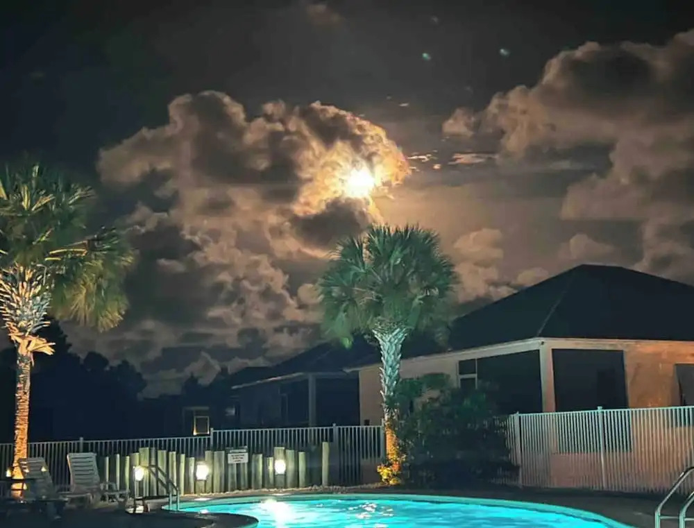 4014 Gulf Shores Family Friendly 2 Pools Duplex