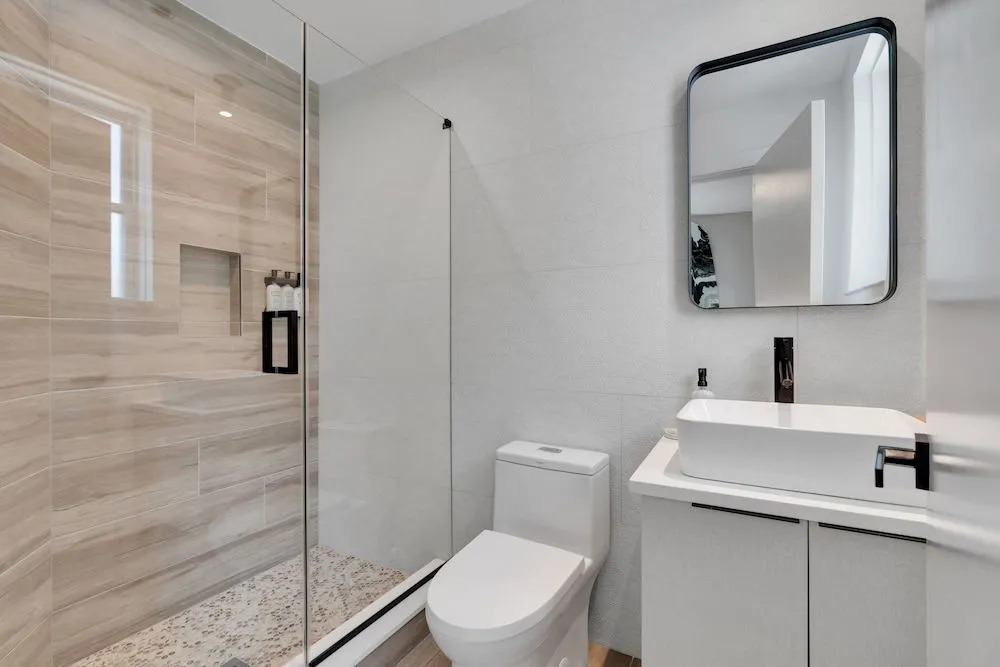 The St Laurent Social Club & Guest Rooms