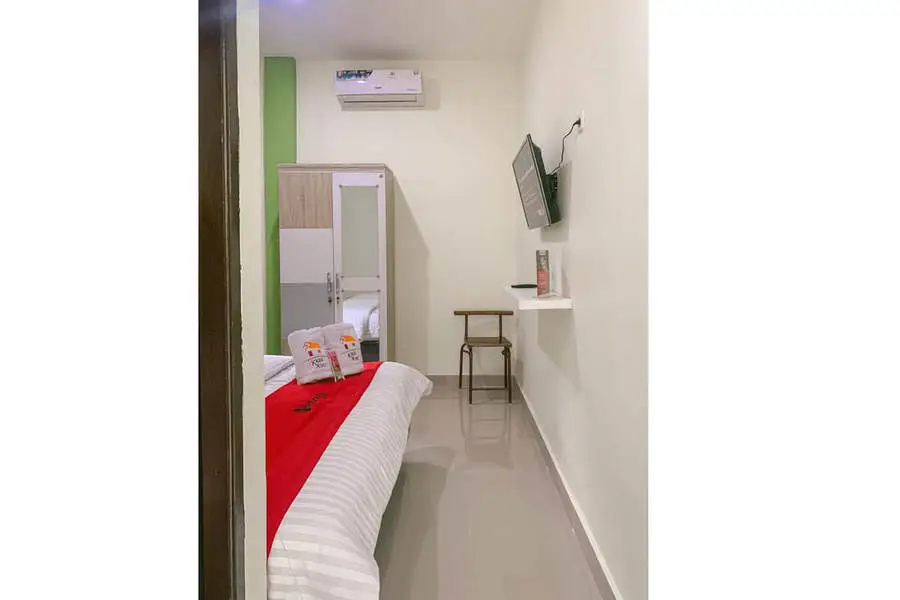 RedDoorz Syariah @ Kotabaru M Yamin Street Pontianak