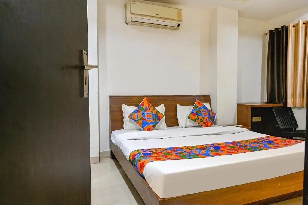 Hotel O Aditya Palace
