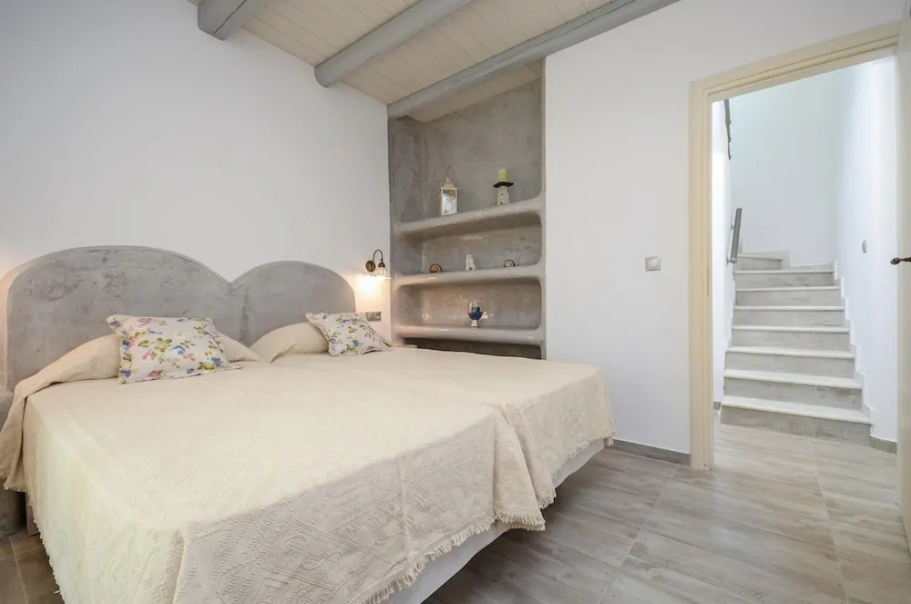 My Villa Naxos III