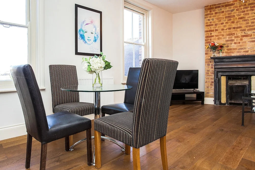 Newly Renovated 2 Bed in Wimbledon Village