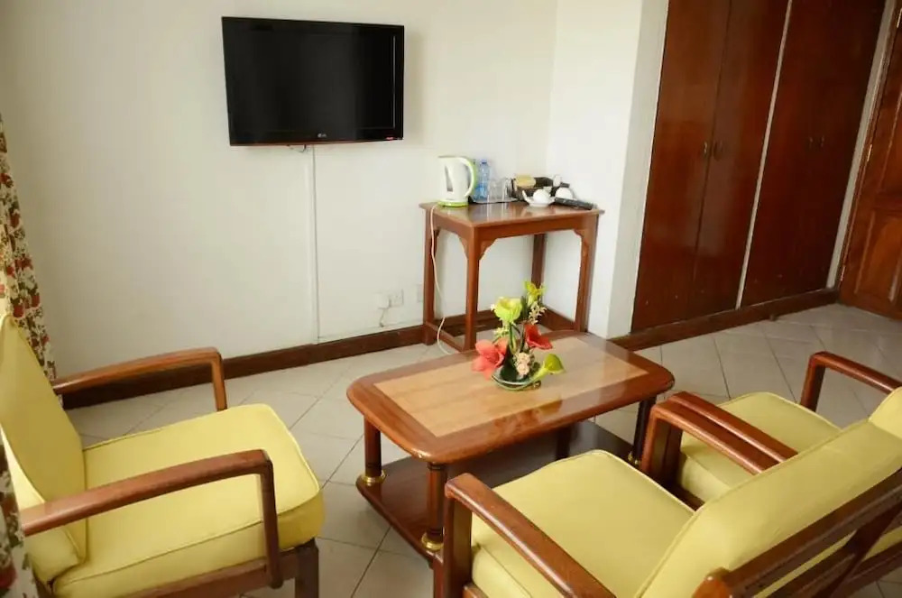 Comfy Inn Hotel