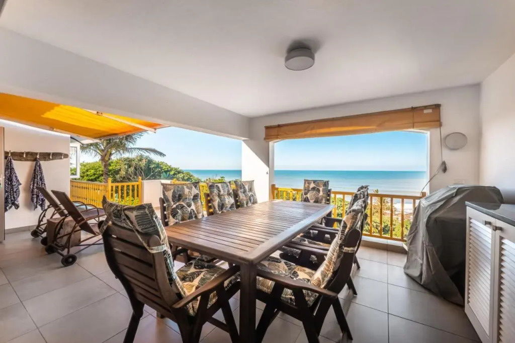 S3nsational Paros-Luxury steps away from the beach