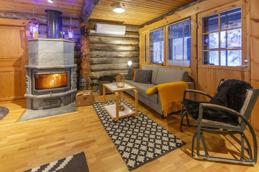 Kuukkeli Log Houses Villa Aurora "Pupula"