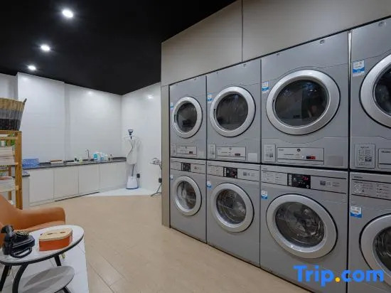 Atour Hotel (Shenyang Middle Street Rose)