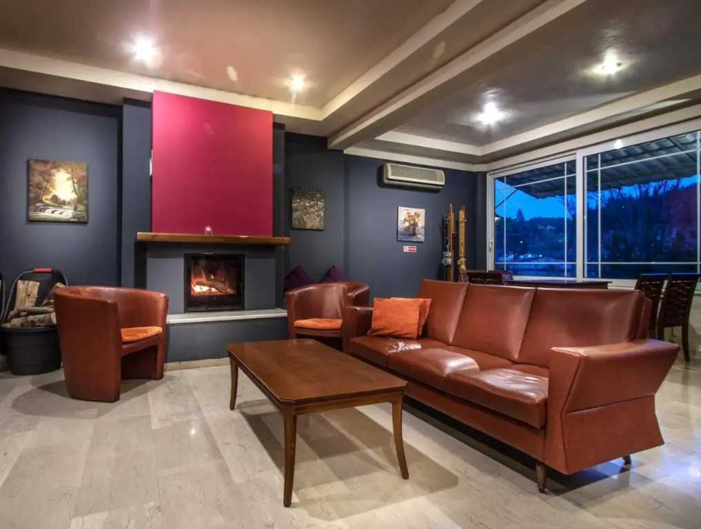 River Side Rooms