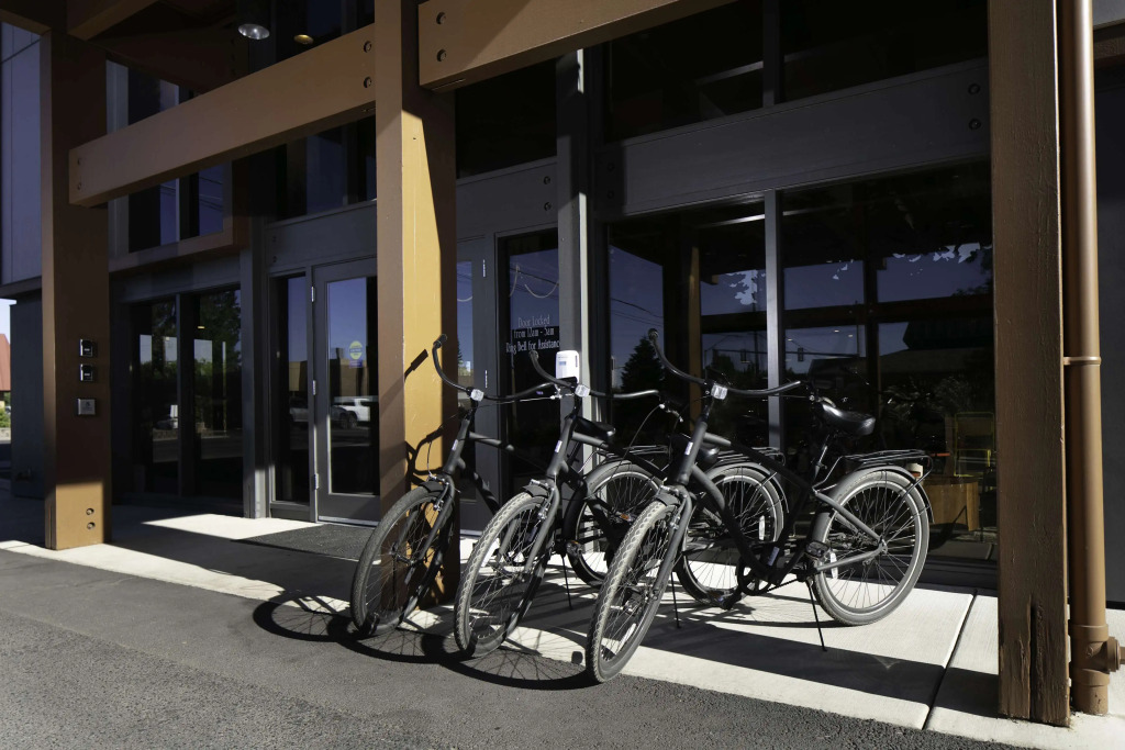 Waypoint Hotel