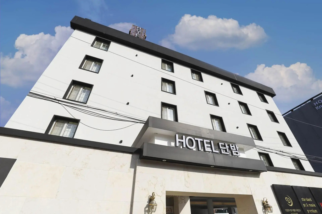 Hotel Rooky