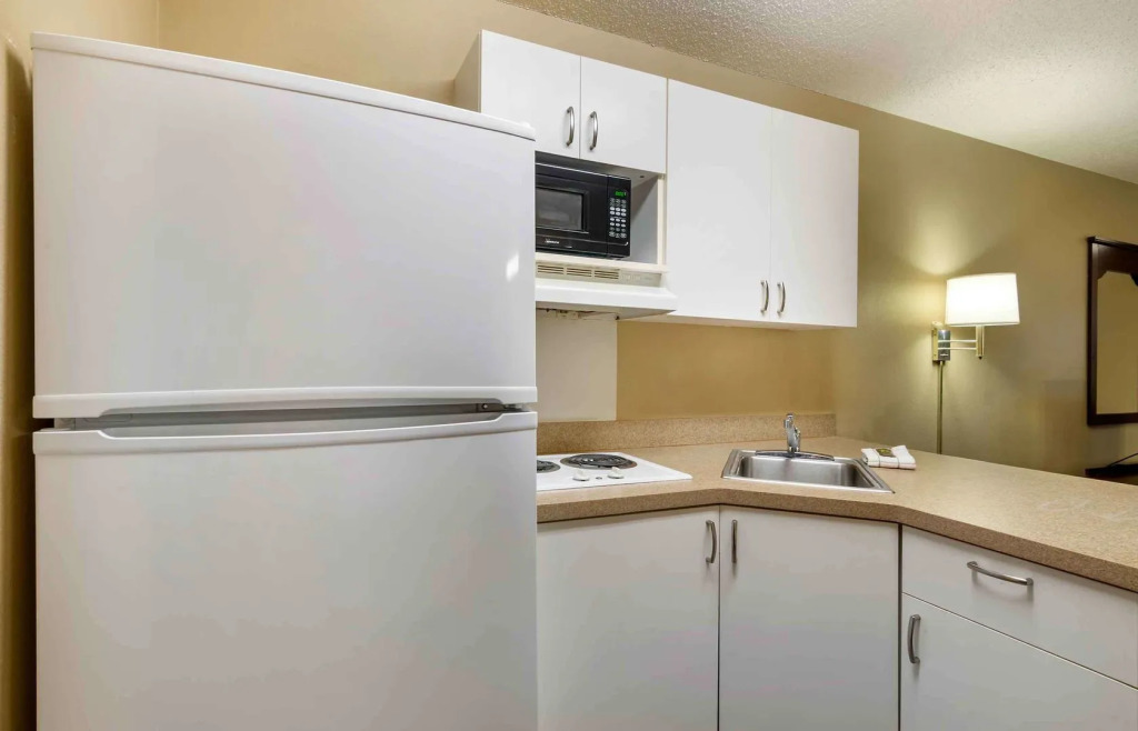Extended Stay America Suites - Kansas City - South