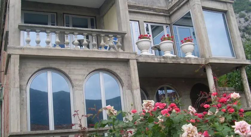 Villa Feja