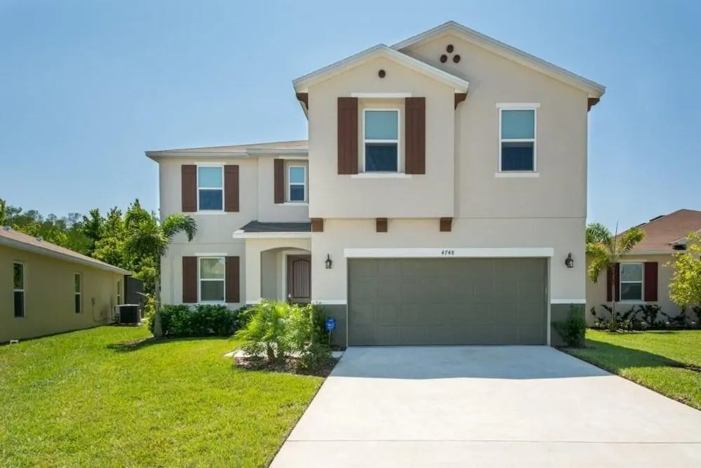 Anastasia's Crystal Cove Vacation Home