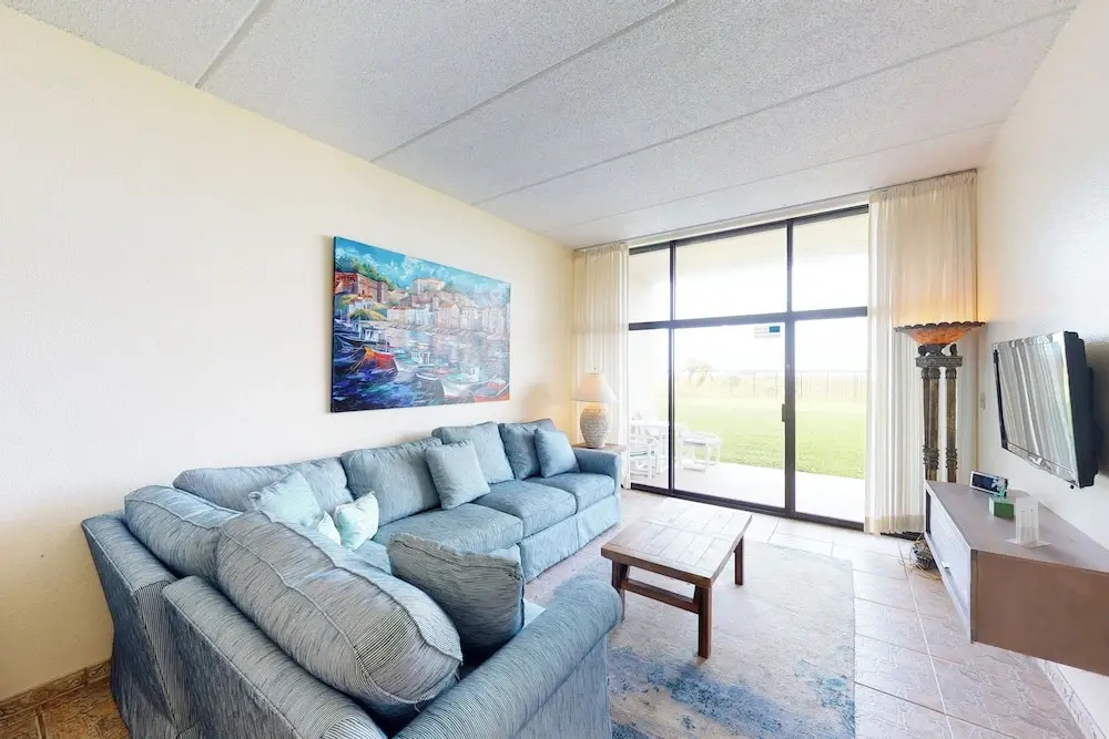 2BR w/ Patio, Luxury Perks: Suntide III - Unit 102