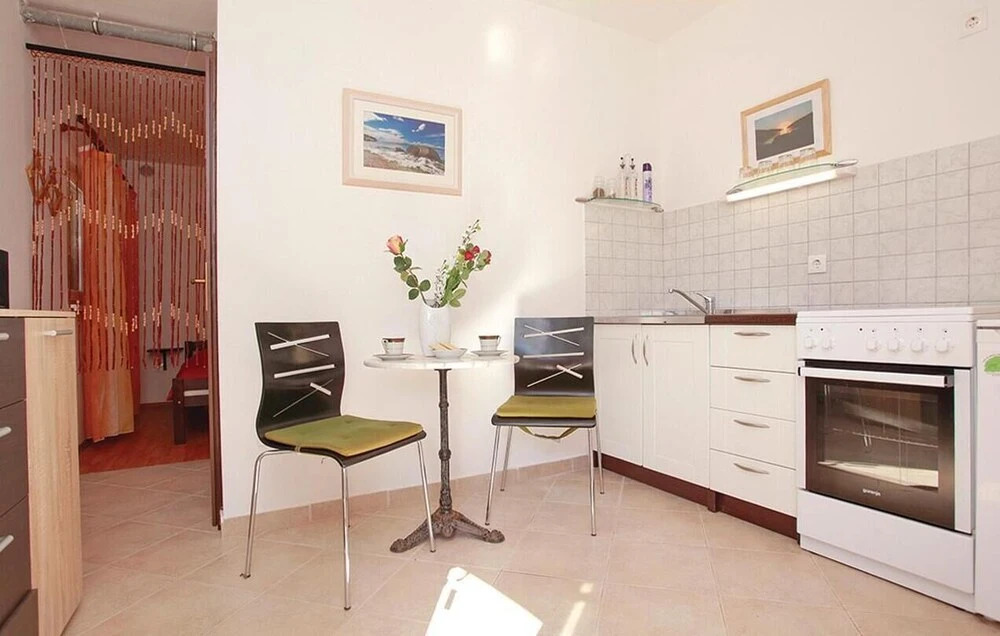 Four-Bedroom Holiday Home Vela Luka 03