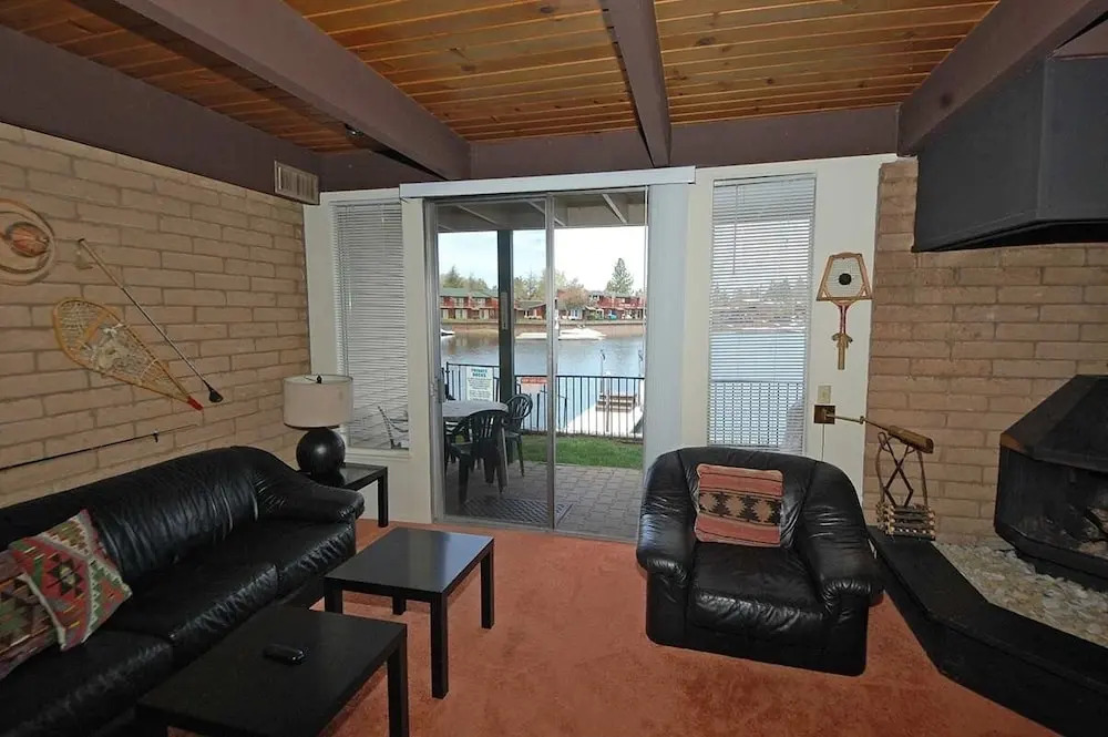 439 Ala Wai 136 3 Bedroom Condo by RedAwning