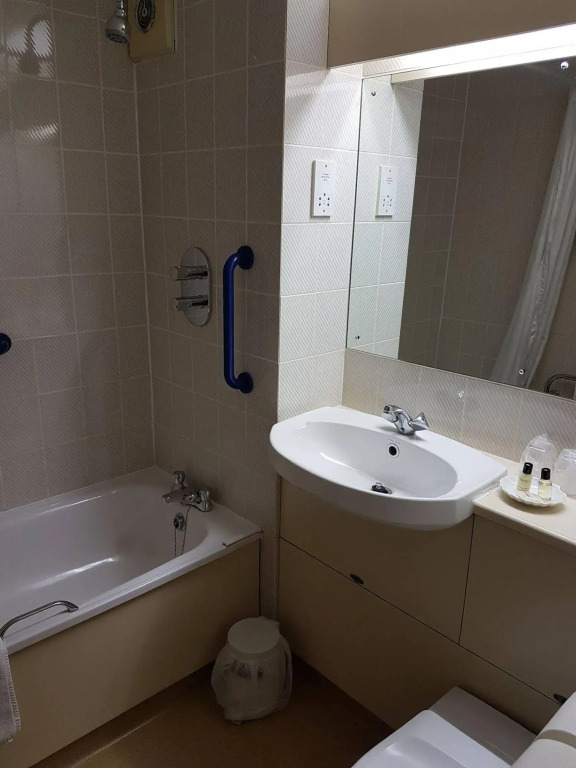 Travel Plaza Hotel