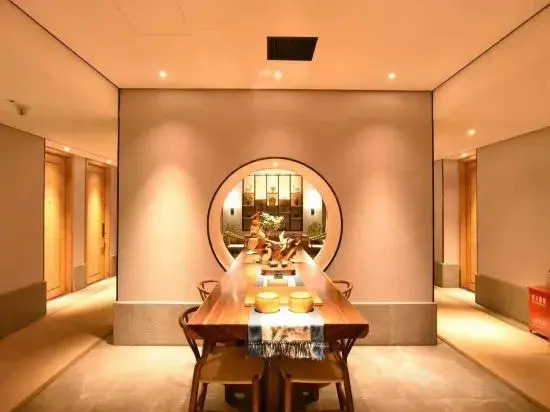 Qianna Baihe Boutique Hotel