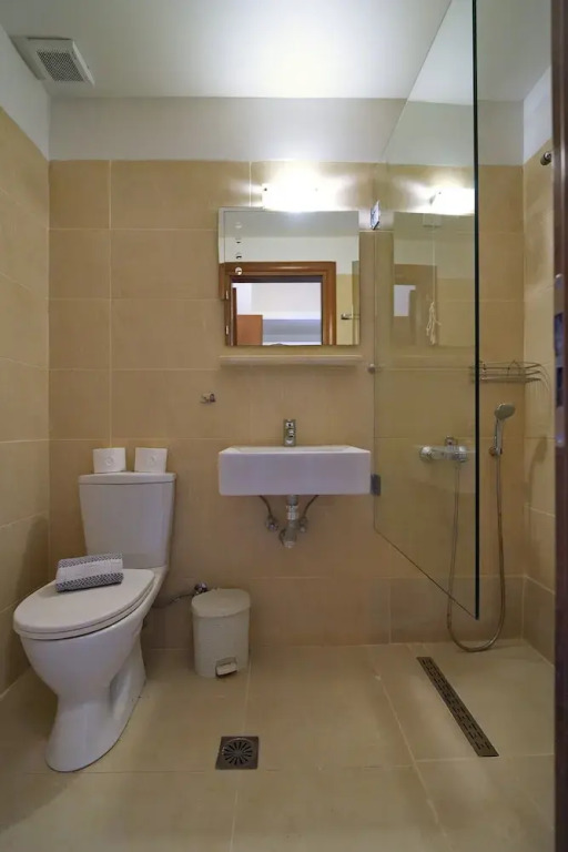 PEARL Hotel