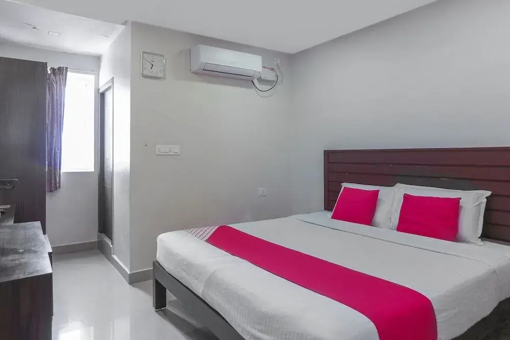 OYO 454 Hotel Aravindar Residency