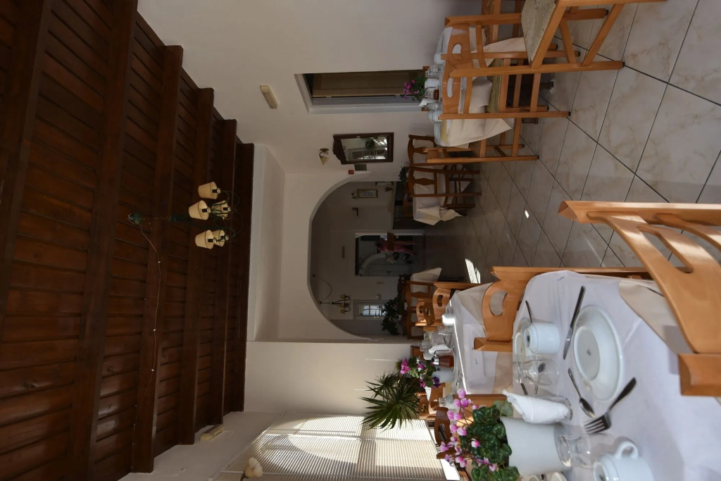 Rodakas Hotel