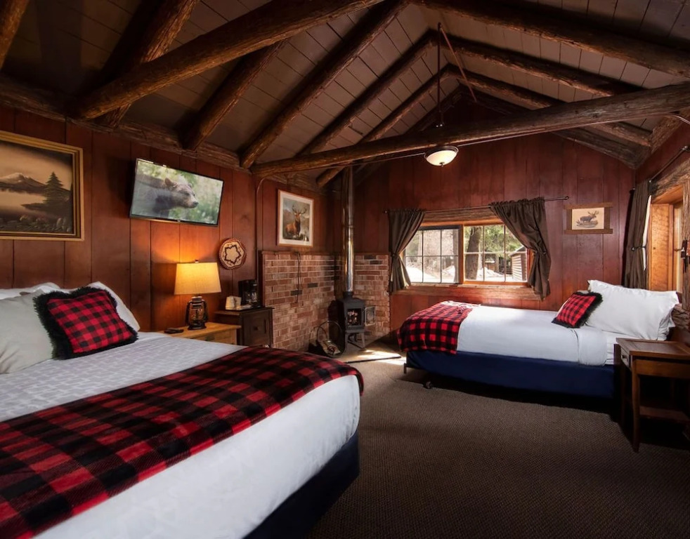 Lochsa Lodge