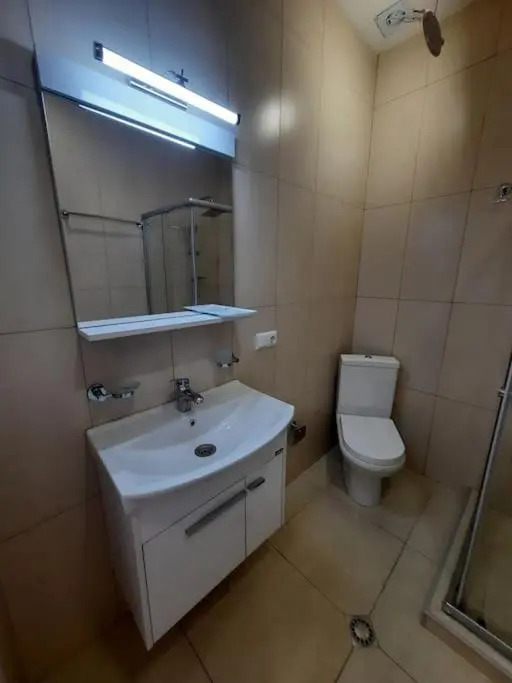 Leo Group Apartment 21-03 Elegance Batumi
