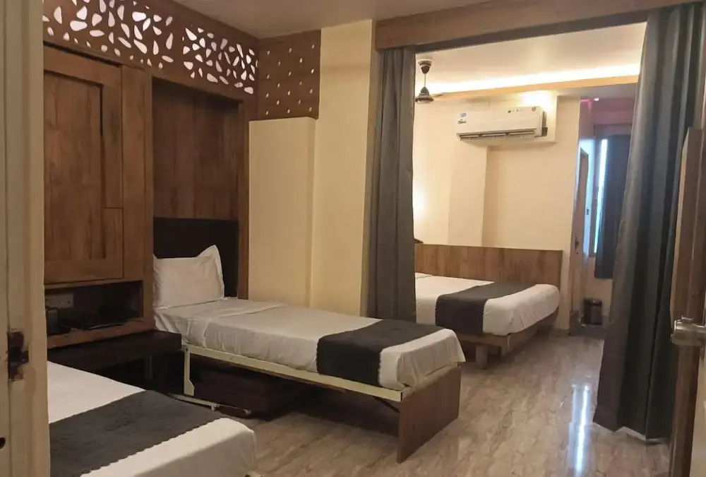 Hotel Comfort and Terrace Lounge