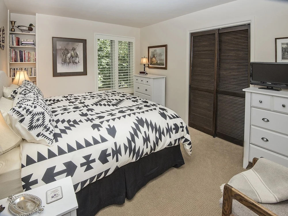 Tree Top Condo