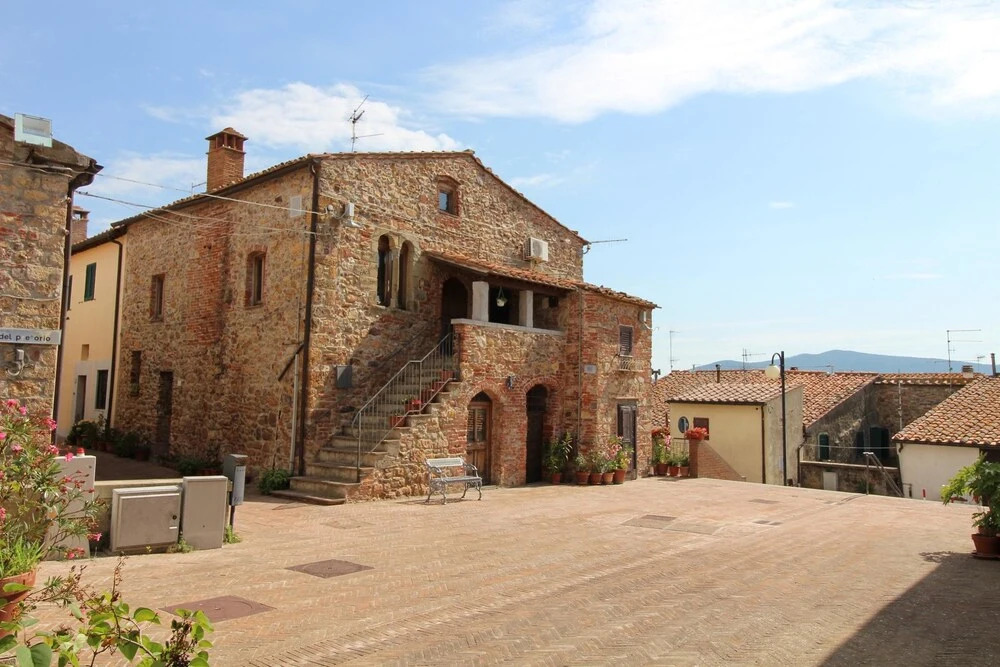 Apartment With 2 Bedrooms in Montepescali, With Wonderful City View -