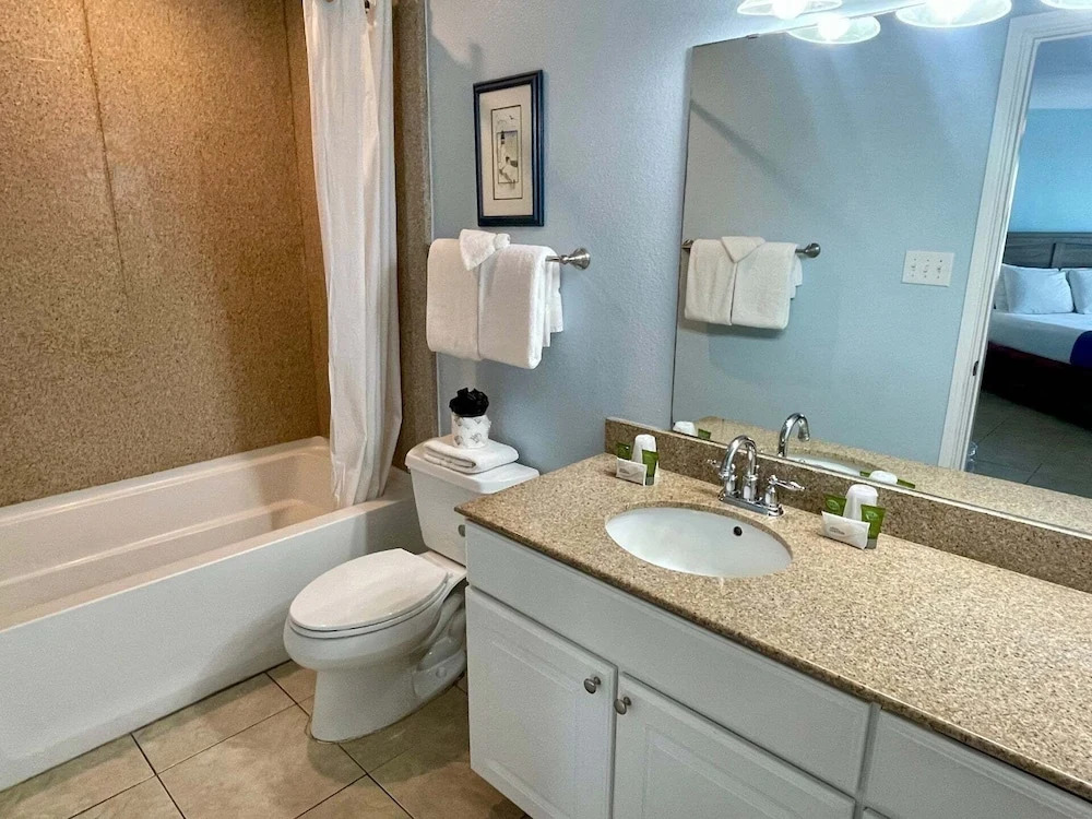 Beachgate Condo Suites And Hotel 536+537b 2 Bedroom Condo
