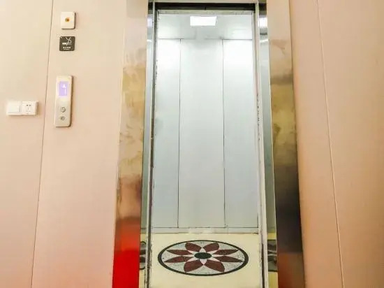 Starlight Hotel(Jinggangshan Railway Station Store)