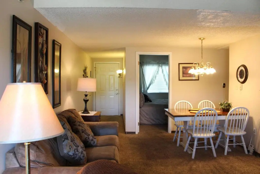 Gatlinburg Chateau Condo 503