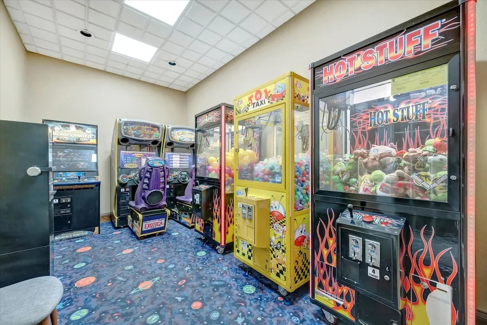 8 Mins to Disney NO Resort Fees Free Park Shuttle