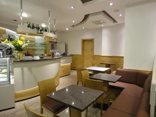 Albergo Tuenno
