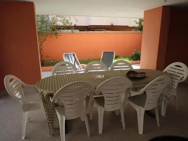 Beach House - Two Bedroom No.2