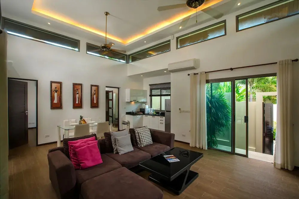 Villa Makole