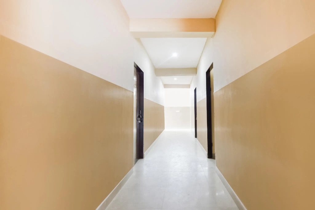 OYO 75136 Hotel Krishna