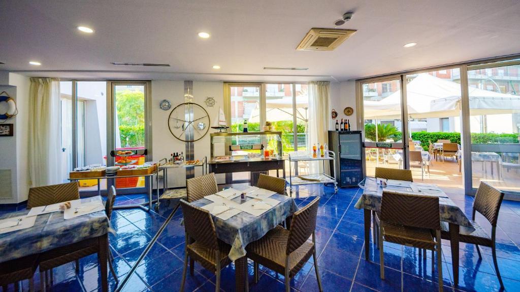 Astro Suite Hotel